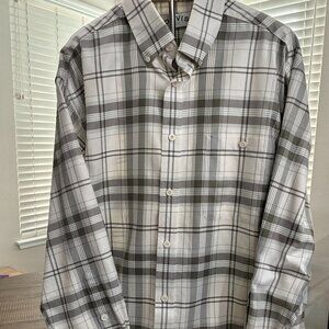Very smart Orvis casual button-down. long sleeve cotton shirt wrinkle resistant